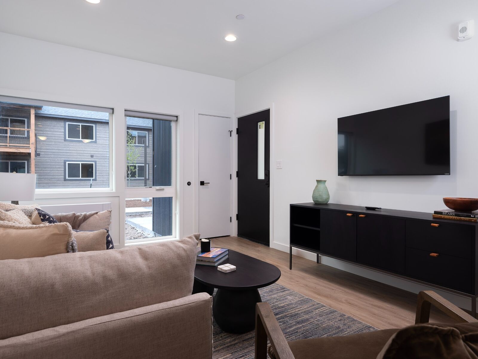 One bedroom unit - overview